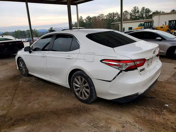 JTNB11HK6J3001277 2018 TOYOTA CAMRY - Image 2