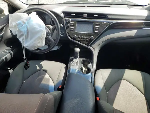 JTNB11HK6J3001795 2018 TOYOTA CAMRY - Image 8
