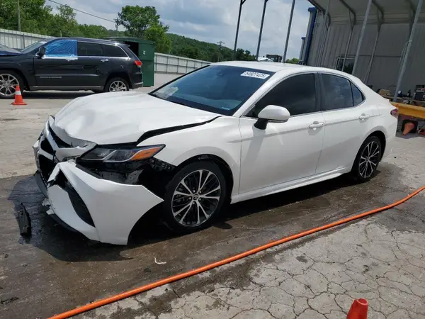 JTNB11HK6J3005765 2018 TOYOTA CAMRY - Image 1