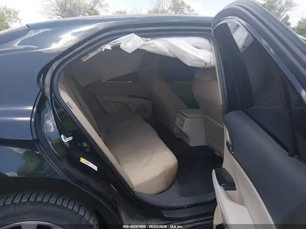 JTNB11HK6J3006592 2018 TOYOTA CAMRY - Image 8