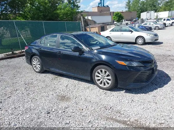 JTNB11HK6J3009198 2018 TOYOTA CAMRY - Image 1