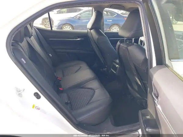 JTNB11HK6J3009735 2018 TOYOTA CAMRY - Image 8