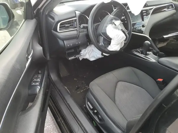 JTNB11HK6J3009766 2018 TOYOTA CAMRY - Image 8