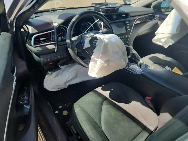 JTNB11HK6J3013736 2018 TOYOTA CAMRY - Image 8