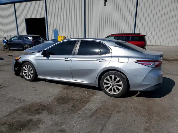 JTNB11HK6J3014434 2018 TOYOTA CAMRY - Image 2
