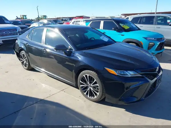 JTNB11HK6J3014840 2018 TOYOTA CAMRY - Image 1