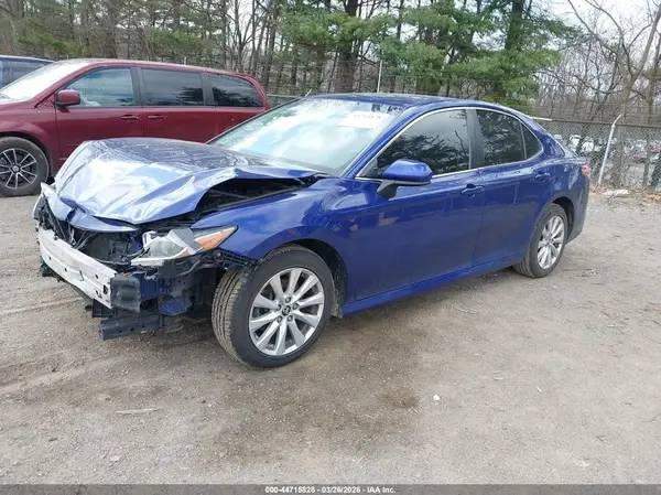 JTNB11HK6J3016460 2018 TOYOTA CAMRY - Image 2