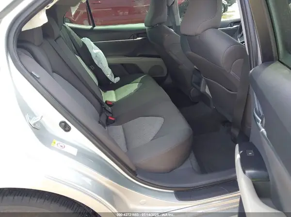 JTNB11HK6J3017592 2018 TOYOTA CAMRY - Image 8