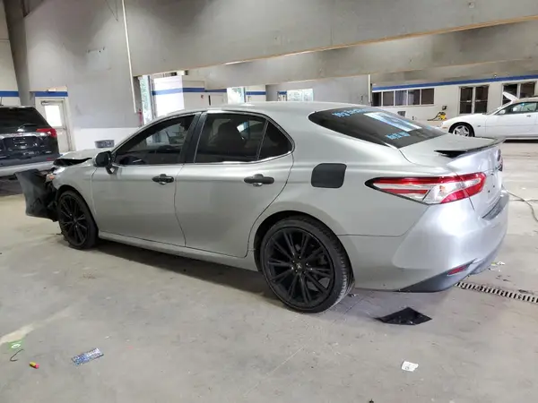 JTNB11HK6J3018208 2018 TOYOTA CAMRY - Image 2