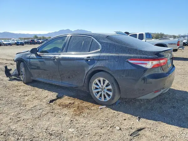 JTNB11HK6J3018497 2018 TOYOTA CAMRY - Image 2