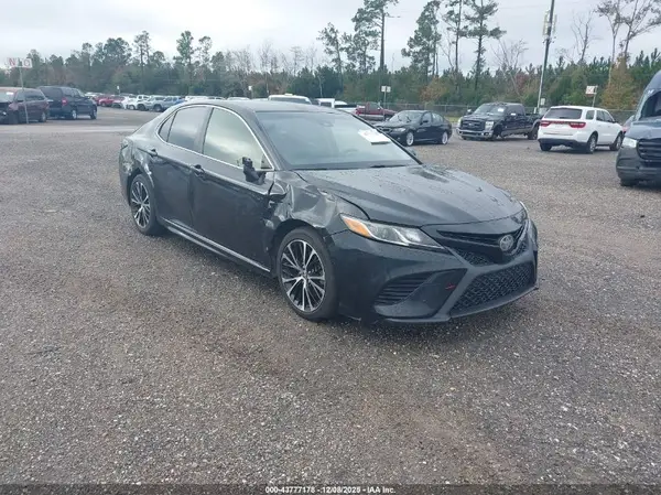 JTNB11HK6J3018614 2018 TOYOTA CAMRY - Image 1