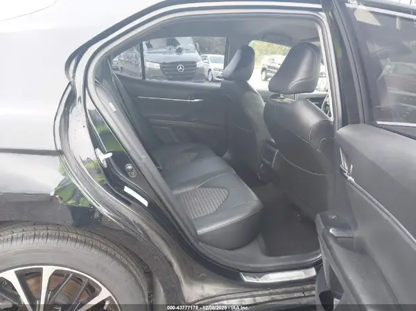 JTNB11HK6J3018614 2018 TOYOTA CAMRY - Image 8