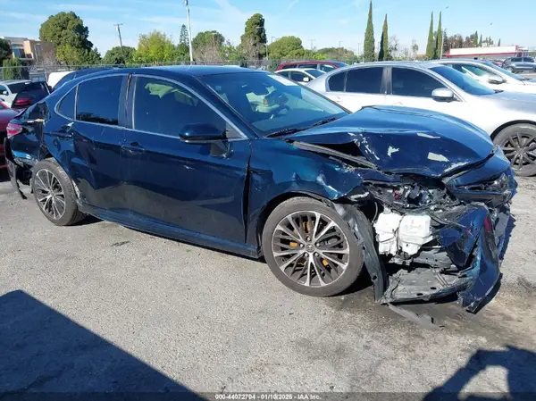JTNB11HK6J3018905 2018 TOYOTA CAMRY - Image 1