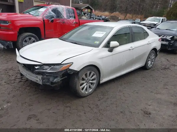 JTNB11HK6J3020508 2018 TOYOTA CAMRY - Image 2