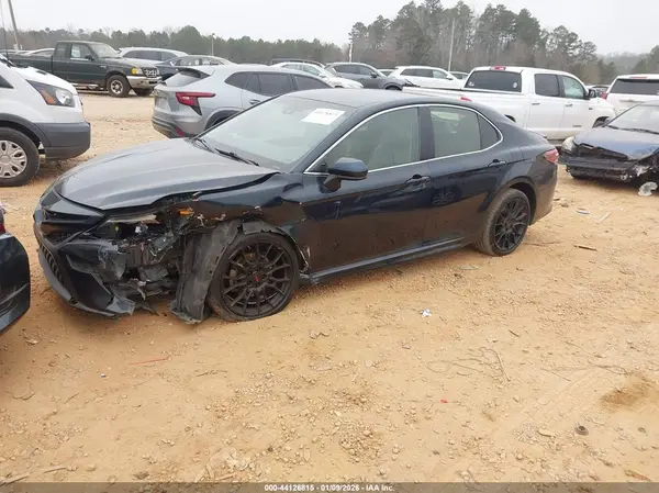 JTNB11HK6J3022033 2018 TOYOTA CAMRY - Image 2