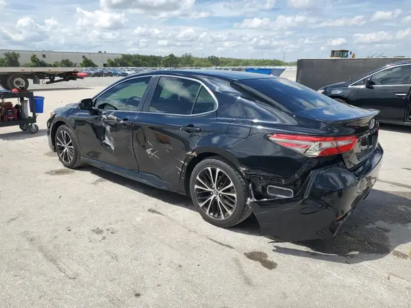 JTNB11HK6J3026342 2018 TOYOTA CAMRY - Image 2