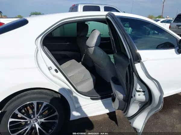 JTNB11HK6J3027314 2018 TOYOTA CAMRY - Image 8