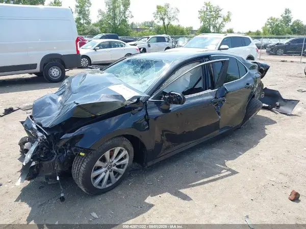 JTNB11HK6J3028446 2018 TOYOTA CAMRY - Image 2