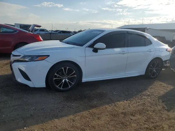 JTNB11HK6J3028463 2018 TOYOTA CAMRY - Image 1