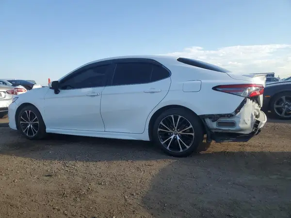 JTNB11HK6J3028463 2018 TOYOTA CAMRY - Image 2