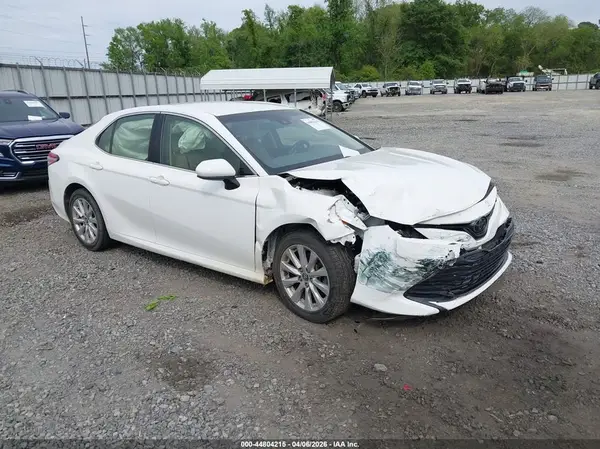 JTNB11HK6J3030164 2018 TOYOTA CAMRY - Image 1