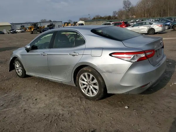 JTNB11HK6J3030861 2018 TOYOTA CAMRY - Image 2
