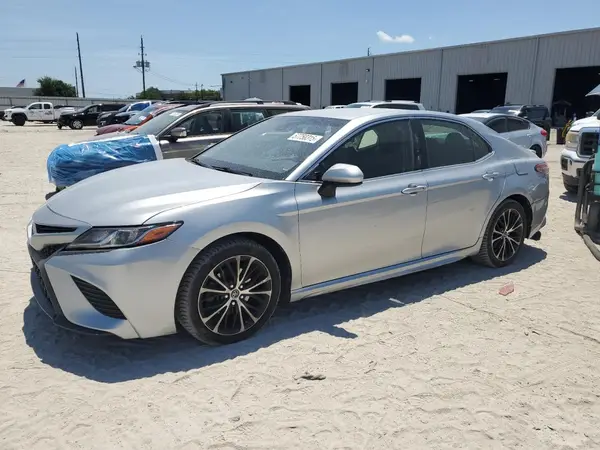 JTNB11HK6J3030875 2018 TOYOTA CAMRY - Image 1