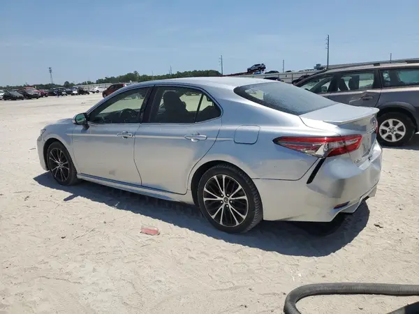 JTNB11HK6J3030875 2018 TOYOTA CAMRY - Image 2
