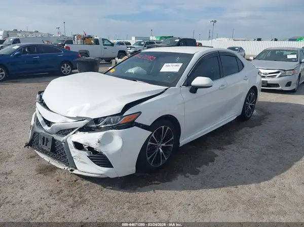JTNB11HK6J3032996 2018 TOYOTA CAMRY - Image 2