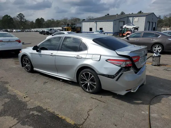 JTNB11HK6J3033209 2018 TOYOTA CAMRY - Image 2