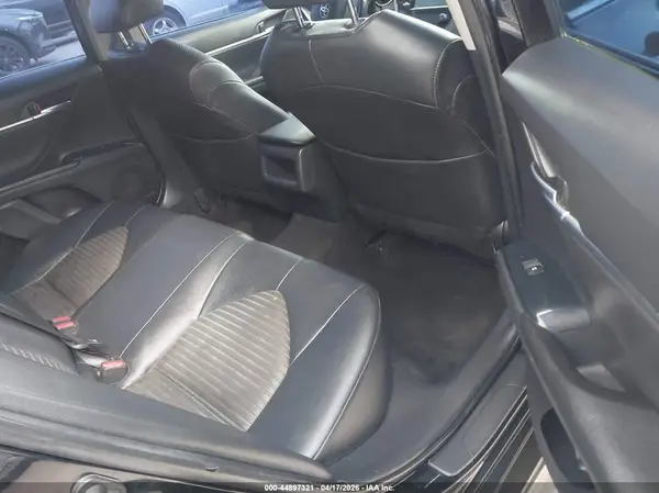 JTNB11HK6J3035655 2018 TOYOTA CAMRY - Image 8