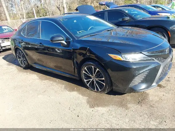 JTNB11HK6J3035879 2018 TOYOTA CAMRY - Image 1