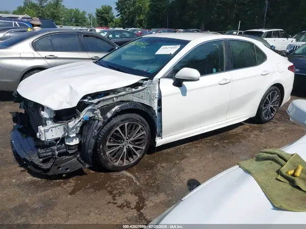 JTNB11HK6J3036014 2018 TOYOTA CAMRY - Image 2