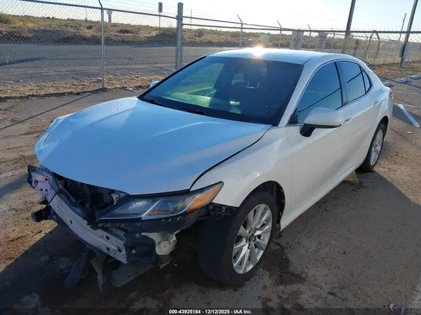JTNB11HK6J3037387 2018 TOYOTA CAMRY - Image 2