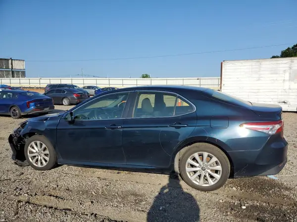 JTNB11HK6J3037776 2018 TOYOTA CAMRY - Image 2