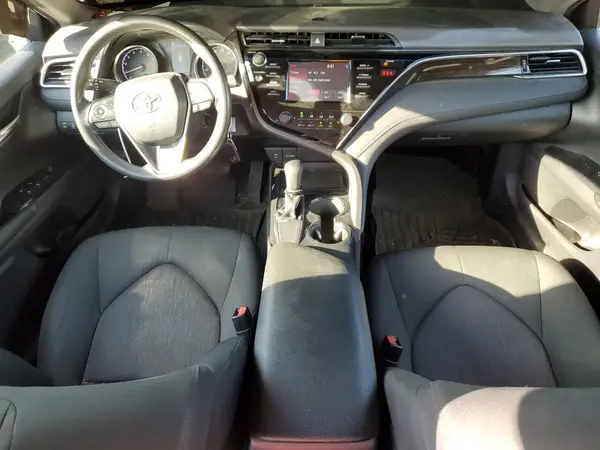 JTNB11HK6J3037776 2018 TOYOTA CAMRY - Image 8