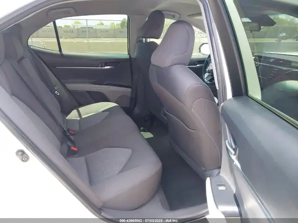 JTNB11HK6J3038359 2018 TOYOTA CAMRY - Image 8