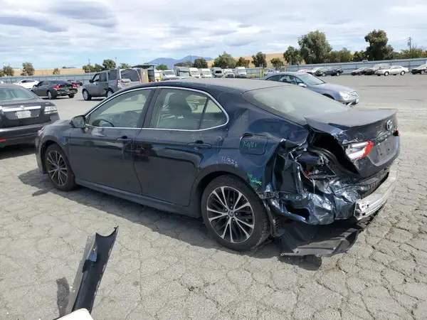 JTNB11HK6J3038653 2018 TOYOTA CAMRY - Image 2