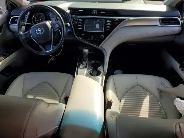 JTNB11HK6J3038670 2018 TOYOTA CAMRY - Image 8