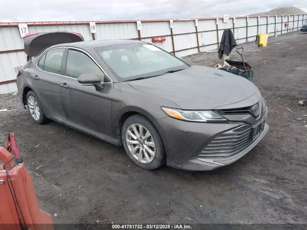 JTNB11HK6J3040600 2018 TOYOTA CAMRY - Image 1