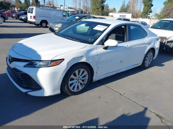 JTNB11HK6J3041049 2018 TOYOTA CAMRY - Image 2