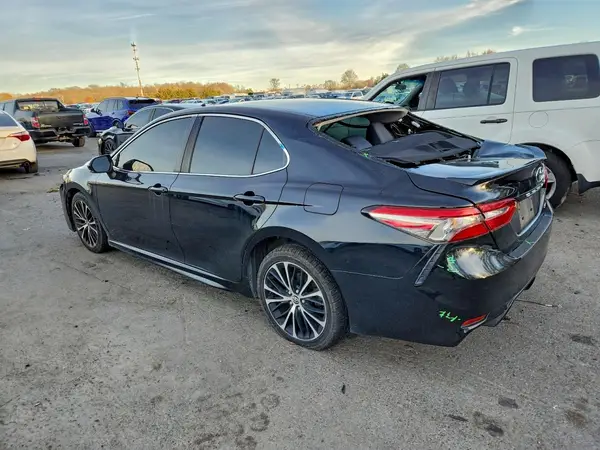 JTNB11HK6J3043125 2018 TOYOTA CAMRY - Image 2