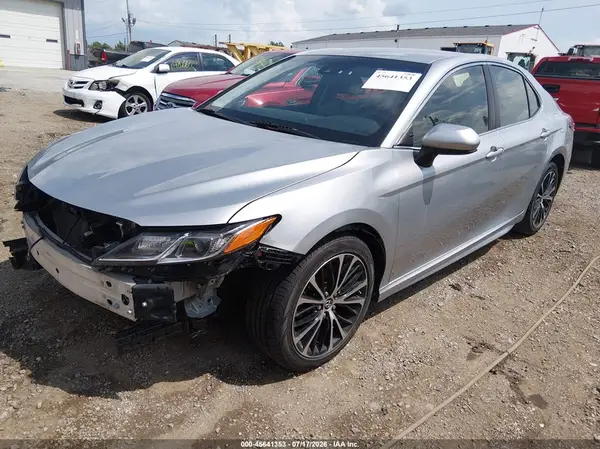 JTNB11HK6J3045571 2018 TOYOTA CAMRY - Image 2