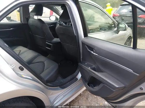 JTNB11HK6J3045571 2018 TOYOTA CAMRY - Image 8