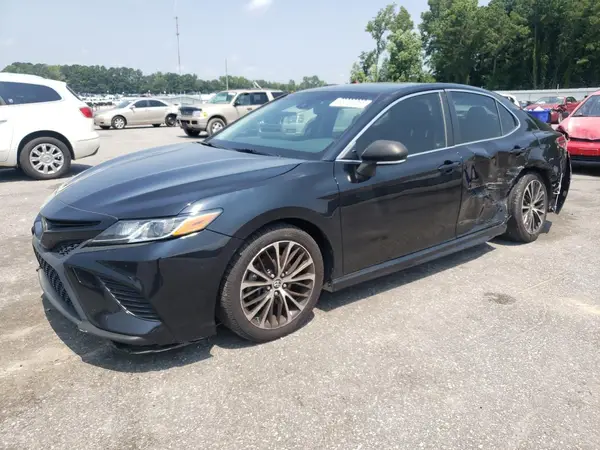 JTNB11HK6J3046056 2018 TOYOTA CAMRY - Image 1