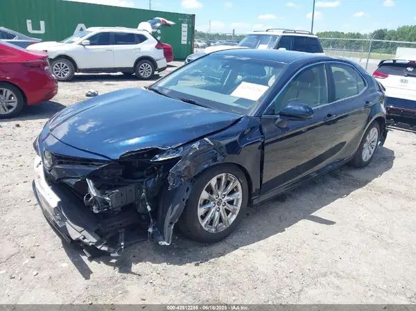 JTNB11HK6J3046560 2018 TOYOTA CAMRY - Image 2