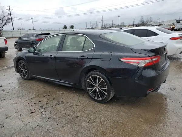 JTNB11HK6J3047420 2018 TOYOTA CAMRY - Image 2