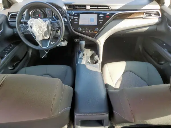 JTNB11HK6J3047739 2018 TOYOTA CAMRY - Image 8
