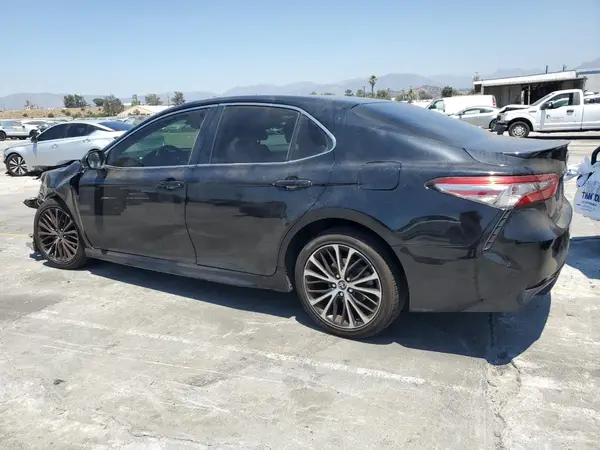 JTNB11HK6J3061656 2018 TOYOTA CAMRY - Image 2
