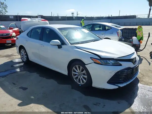 JTNB11HK6J3068753 2018 TOYOTA CAMRY - Image 1